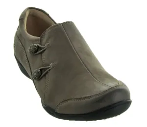 Encore in Taupe Oiled by Taos Footwear