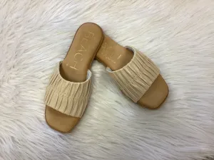Natural slide sandal